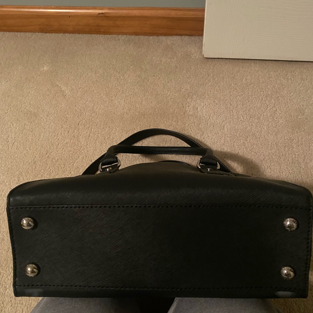 Handbag - Picture 5 of 6
